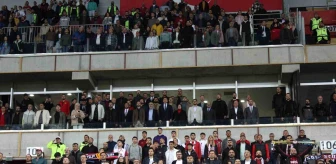 Eskişehirspor, Eskişehir Demirspor'u 2-0 mağlup etti