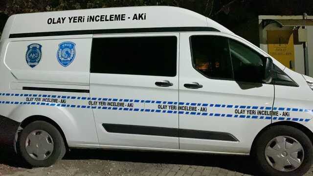 Cinnet getiren oğul, annesini bıçaklayarak öldürdü Cinnet getiren oğul, annesini bıçaklayarak öldürdü