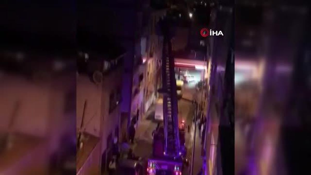 Fatih'te Yalnız Yaşayan Kadın Evinde Ölü Bulundu