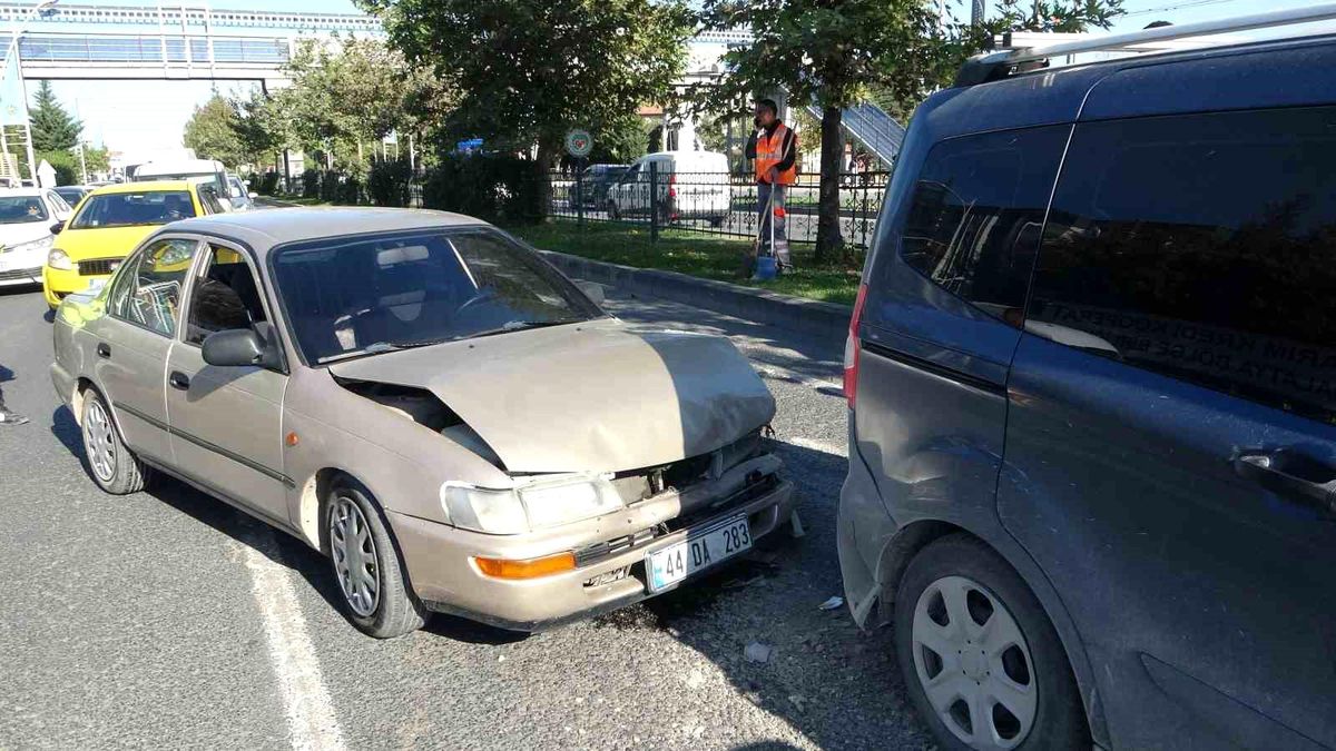 Malatya'da Çevreyolu Üzerinde Trafik Kazası