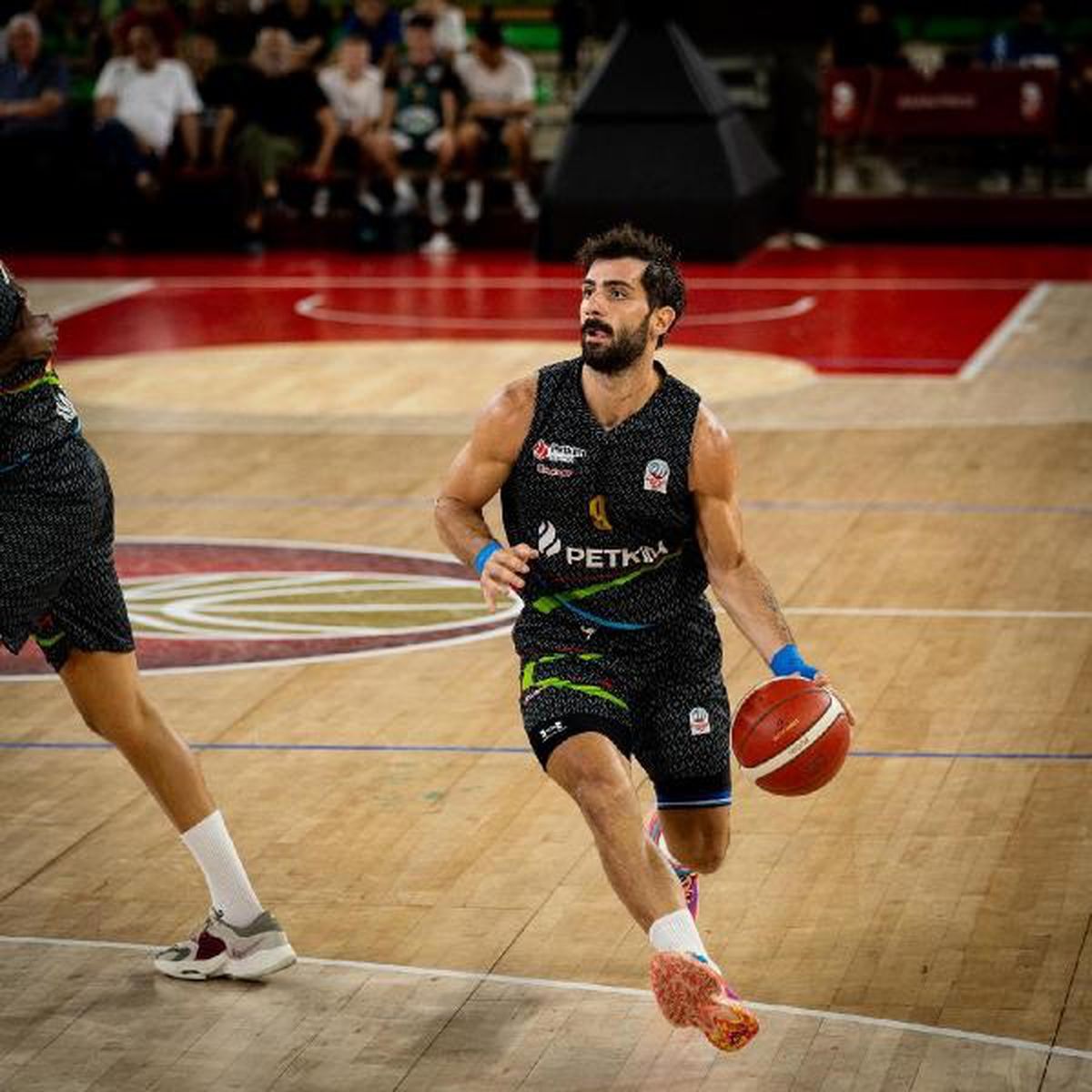 Aliağa Petkimspor Takım Kaptanı Yunus Emre Sonsırma Ameliyat Oldu