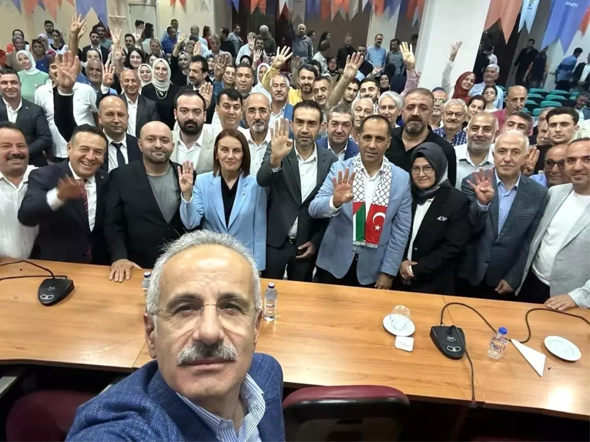 Ulaştırma ve Altyapı Bakanı Abdulkadir Uraloğlu Filistin'deki Müslümanların Katledildiğini Belirtti