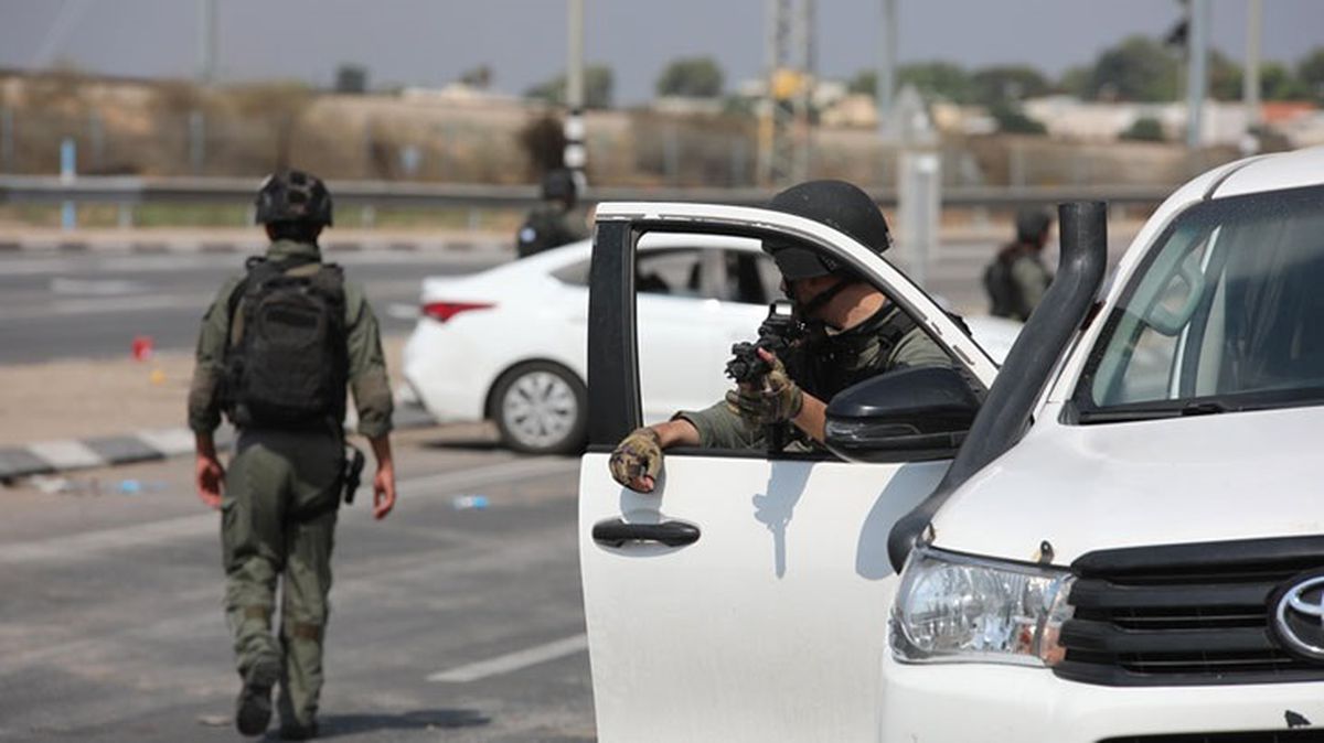 BBC muhabirleri Tel Aviv'de İsrail polisi tarafından saldırıya uğradı