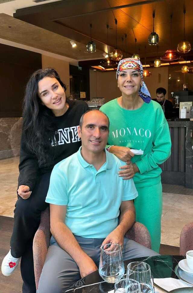 Kanserle mücadele eden Tanyeli, ameliyat olmak için Küba'ya gidiyor Kanserle mücadele eden Tanyeli, ameliyat olmak için Küba'ya gidiyor