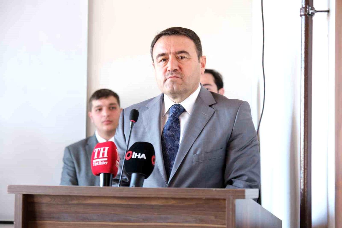 Kütahya Valisi Musa Işın: 'Ayasofya fethin sembolü, İstanbul'un tapusudur'