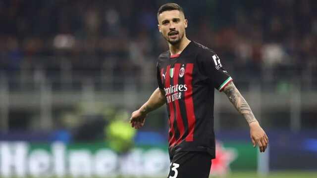 Krunic, Milan'dan Fenerbahçe'nin teklif ettiği rakamı istiyor Krunic, Milan'dan Fenerbahçe'nin teklif ettiği rakamı istiyor