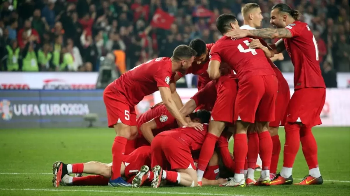 Son Dakika: Türkiye, Letonya'yı 4-0 Yenerek EURO 2024'e Katılmayı ...