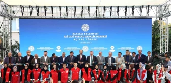 Gençlik ve Spor Bakanı Bak, Karatay Ali Ulvi Kurucu Gençlik Merkezi'nin açılışına katıldı
