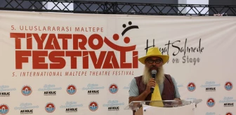 Maltepe Tiyatro Festivali'nde Kıbrıslı Tiyatroculardan Barış Mesajı