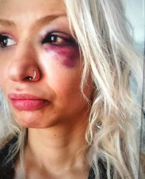 Eski sevgilisine şiddet uyguladığı söylenen gitarist Can Tunaboylu hakkında soruşturma başlatıldığı ortaya çıktı Eski sevgilisine şiddet uyguladığı söylenen gitarist Can Tunaboylu hakkında soruşturma başlatıldığı ortaya çıktı