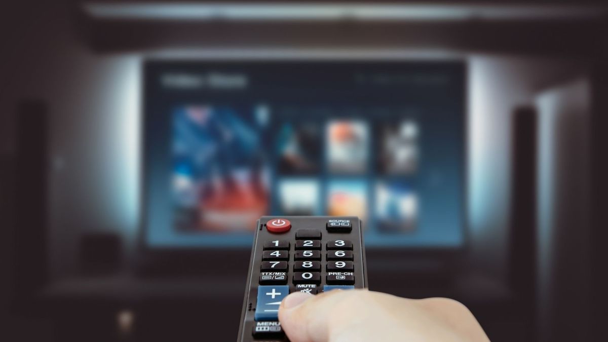 Bugün hangi diziler var? 17 Ekim TV YAYIN AKIŞI! Bu akşam televizyonda ne var?
