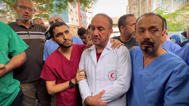 Filistinli Doktor, İsrail Bombardımanında Ailesini Kaybetti
