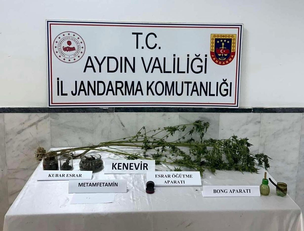 Aydın'da Uyuşturucu Operasyonu: Evlerde Madde Ele Geçirildi