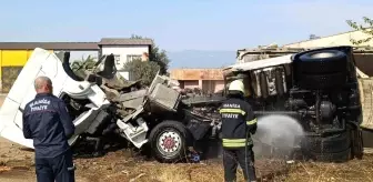 Manisa'da çay yüklü tır şarampole devrildi