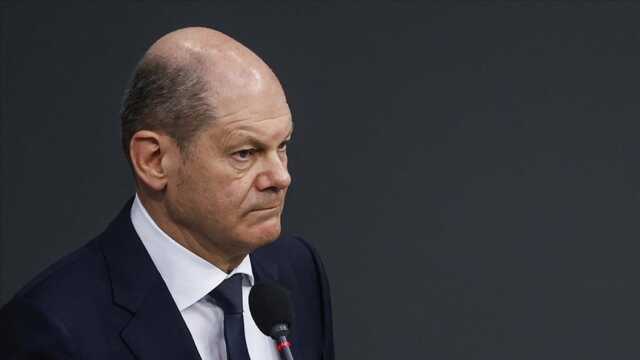 Tel Aviv'de Alman Başbakan Scholz'un korku dolu anları! Havalimanı roket atılınca ekibiyle birlikte yüzüstü yere yattı