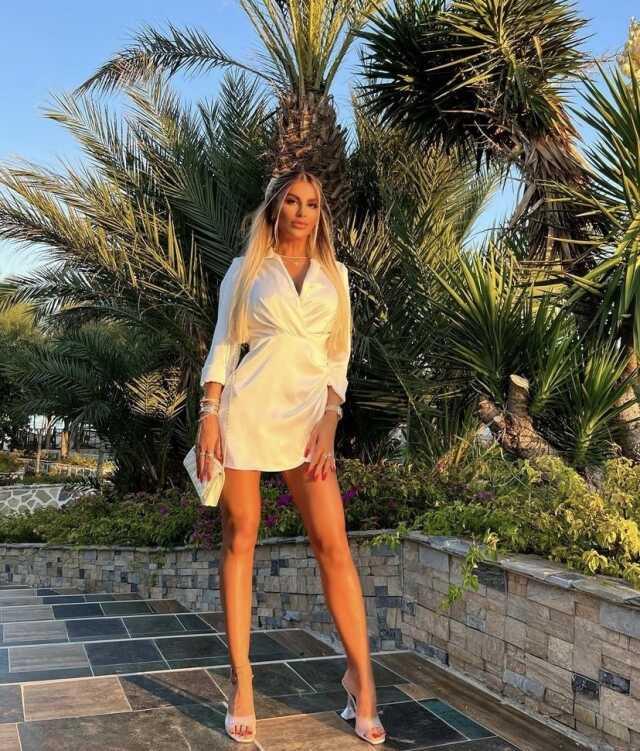 Tuğçe Özbudak kimdir, kaç yaşında? Tuğçe Özbudak eski hali! Tuğçe Özbudak estetiksiz eski hali nasıl?