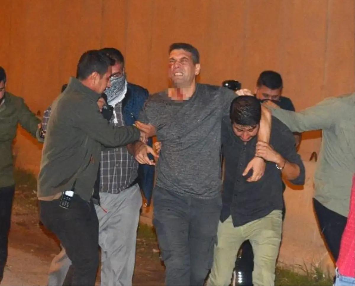 ABD Konsolosluğu'na Taş ve Molotoflu Saldırı: 2 Polis Yaralandı