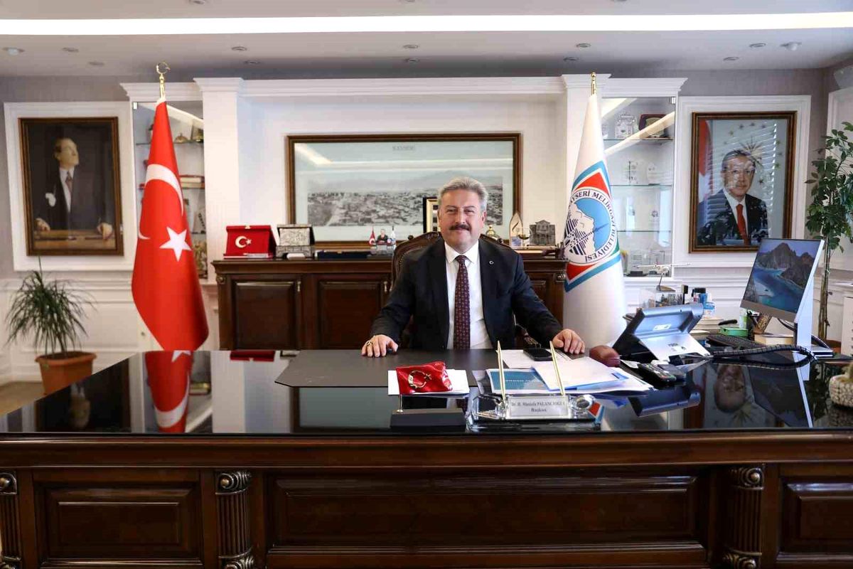 Başkan Palancıoğlu, Muhtarlar Günü'nü kutladı