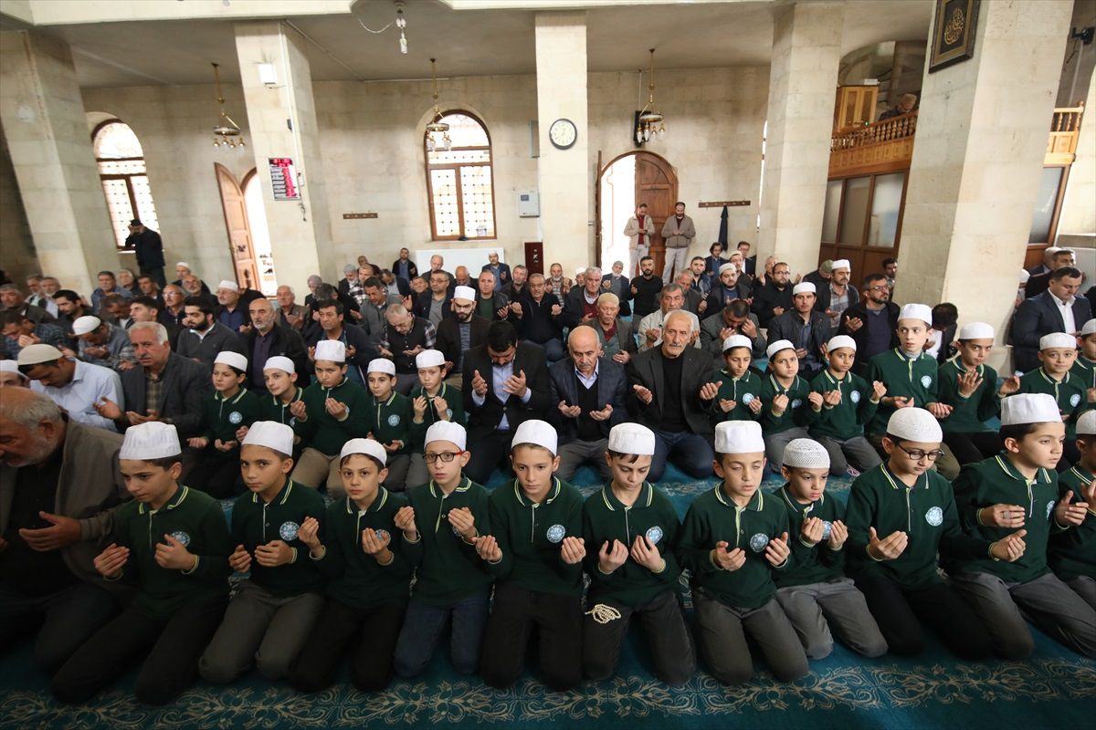 Darende'de Gazze'de hayatını kaybedenler için gıyabi cenaze namazı kılındı