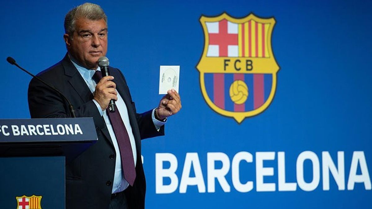 Dünya futbolu çalkalanıyor! Barcelona Başkanı Laporta'ya rüşvetten soruşturma