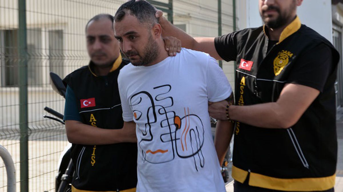 Sevgilisini boğmaya çalıştı, yardım etmek isteyen kişiyi öldürüp hiç tanımadığı 3 kişiyi yaraladı