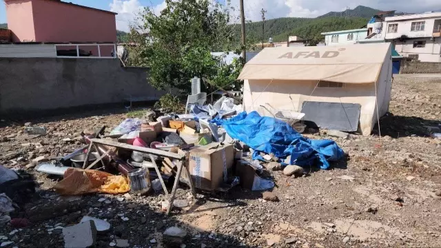 Miras yüzünden yaşlı kadını briket taşıyla öldüren karı-koca, cesedi çuvala sarıp dereye attı