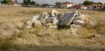Kırşehir'de Boş Arazide Yeni Doğmuş Bebek Cesedi Bulundu