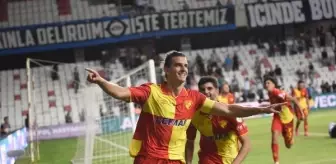 Göztepe'de gol yükü orta saha ve defanstan