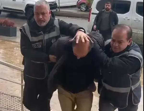 Metruk binada kan donduran cinayet! İlişkiye girdiği kadını parayı beğenmeyince öldürdü