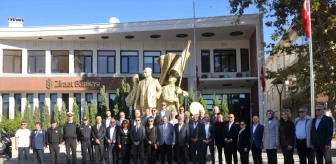 İzmir'de Muhtarlar Günü Törenleri Gerçekleştirildi