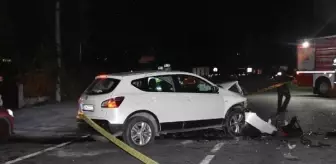 İzmir'de otomobilin karşı şeride geçmesi sonucu meydana gelen kaza