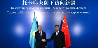 Kazakistan Cumhurbaşkanı Sincan Uygur Özerk Bölgesi'nde temaslarda bulundu