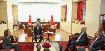 Kılıçdaroğlu, Türk Demokrasi Vakfı Başkanı Uzun'u kabul etti