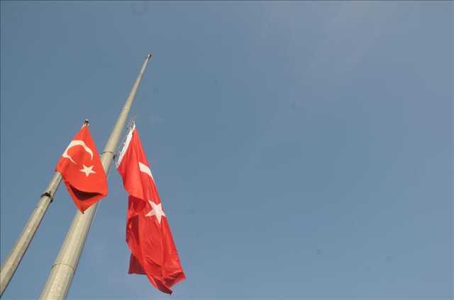 SON DAKİKA || 20 EKİM OKULLAR TATİL Mİ? Milli yasta 19-20-21 Ekim okullar tatil oldu mu? Bugün (19 Ekim) okullarda ders var mı, okula gidilecek mi?