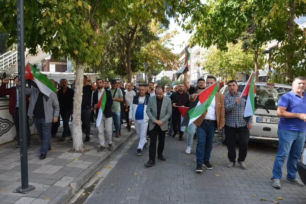 Soma'da İsrail'in Filistin saldırıları protesto edildi