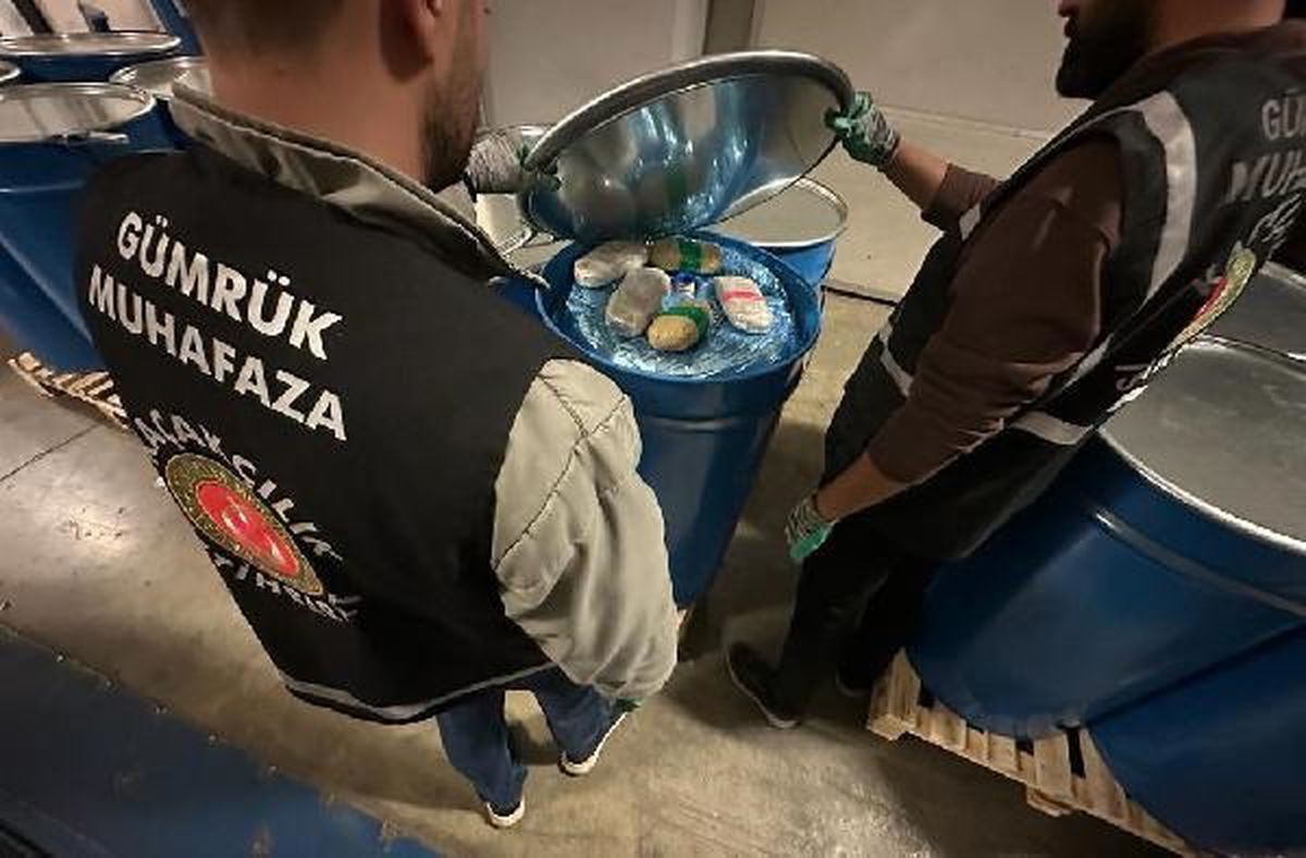 Gümrük Muhafaza Ekipleri 100 Kilogram Uyuşturucu Ele Geçirdi