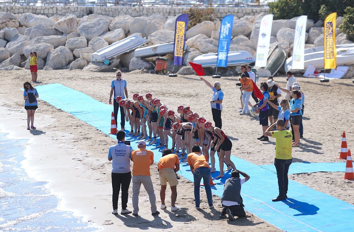 Avrupa Triatlon Kupası yarışları Mersin'de başladı
