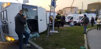 Gebze'de minibüs ve halk otobüsü çarpıştı: 11 yaralı