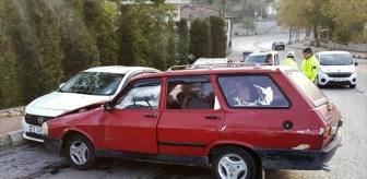 Safranbolu'da Otomobil Çarpışması: 1 Yaralı