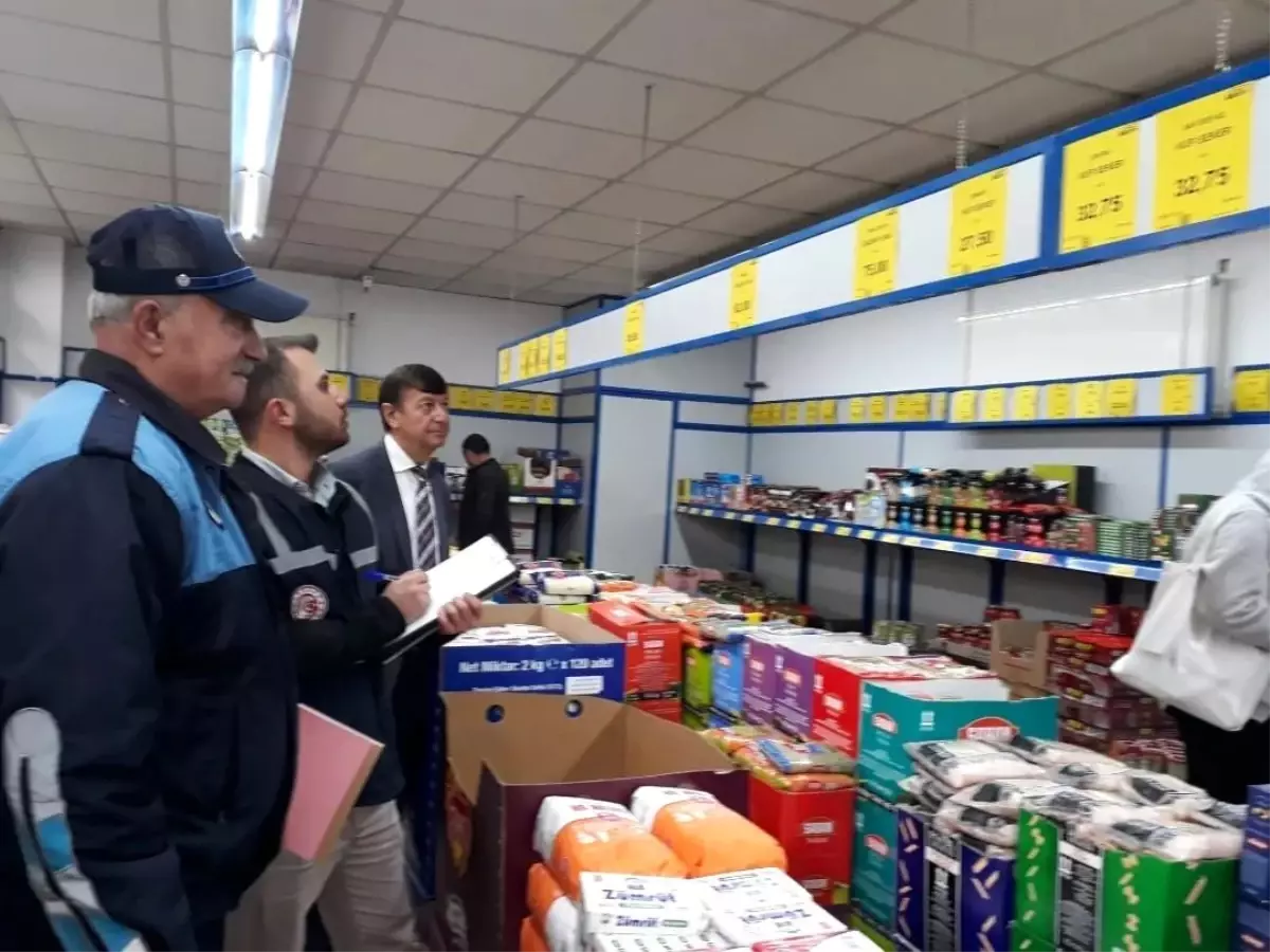 Kars'ta Zincir Marketler Denetleniyor
