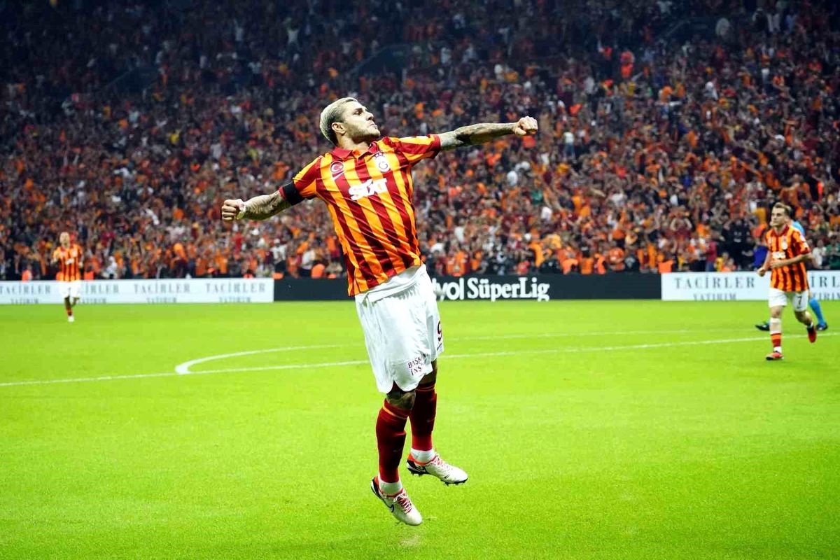 Mauro Icardi, Beşiktaş maçında attığı gollerle Türkiye'de 5. derbide de gol sevinci yaşadı