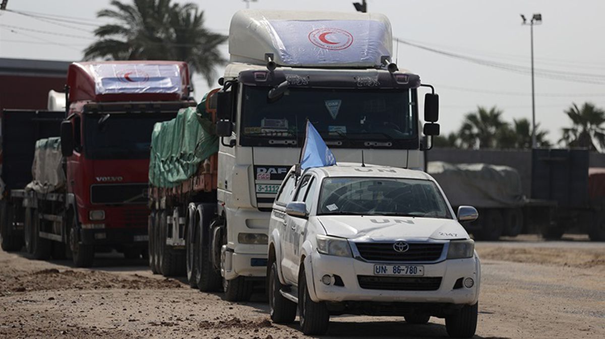 Refah Sınır Kapısı'nı açan İsrail, yakıtı insani yardımın dışında tuttu