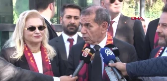 Galatasaray Kulübü Başkanı Dursun Özbek, Atatürk'ün Mozolesini Ziyaret Etti