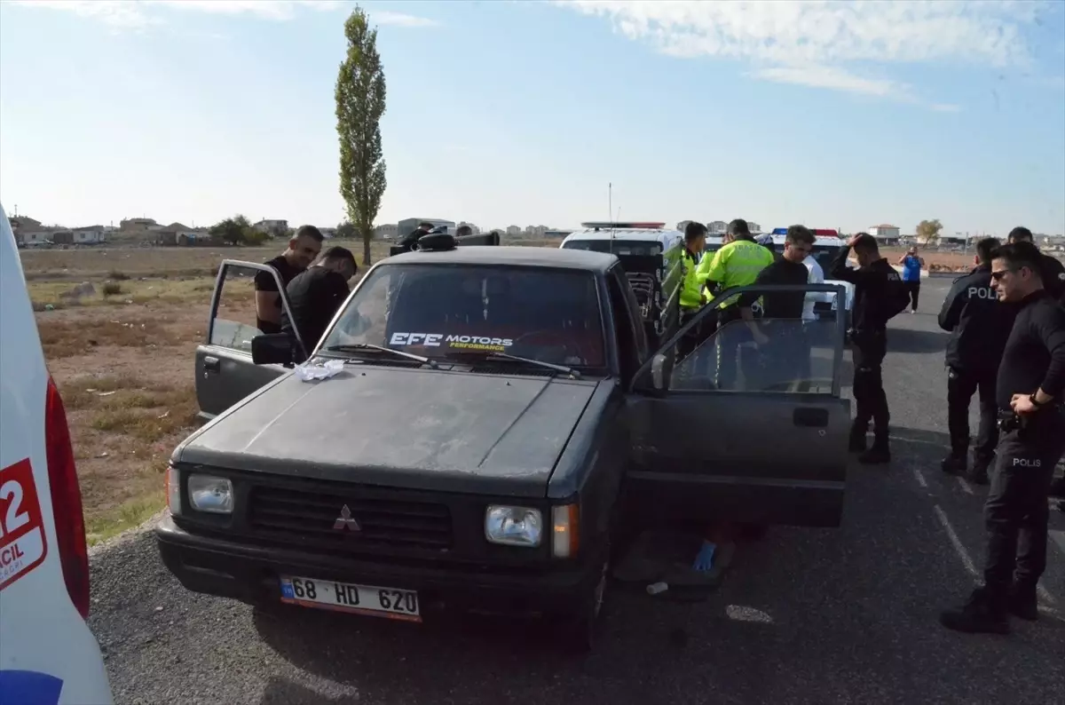 Aksaray'da polisin 'dur' ihtarına uymayan şüpheli kovalamaca sonucu yakalandı