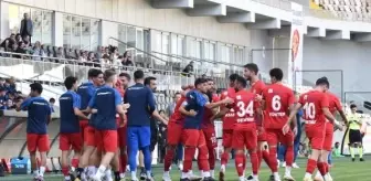 Altınordu, Kırklarelispor'u 4-0 yenerek galibiyetle tanıştı