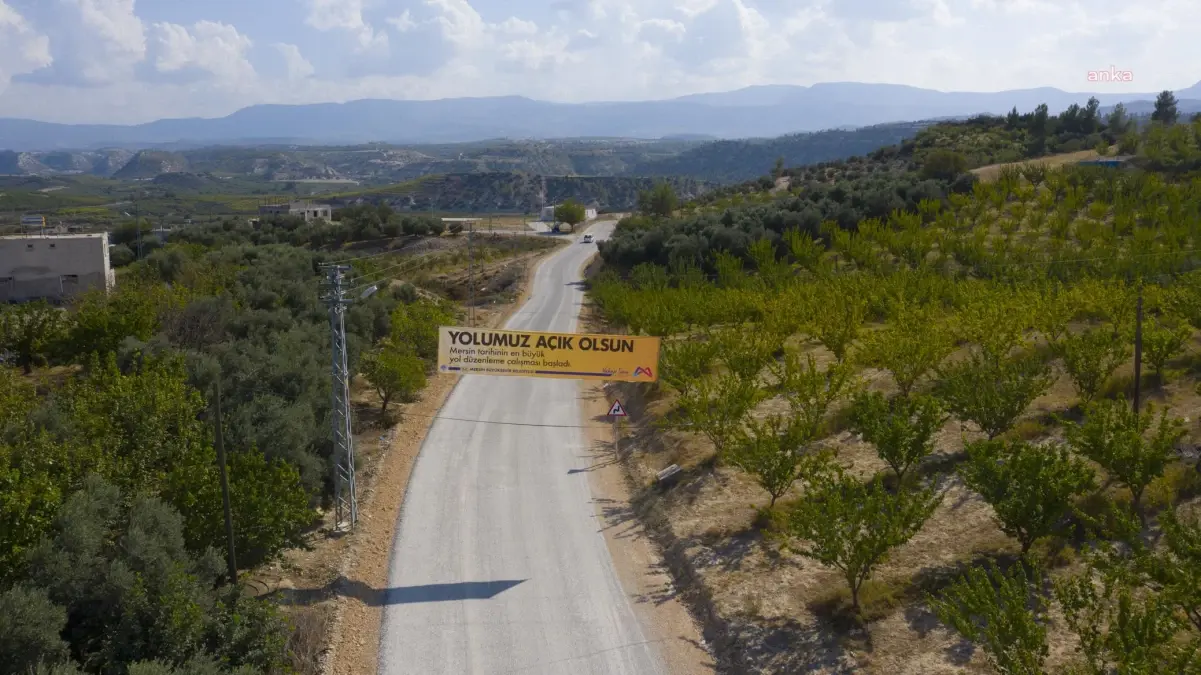 Mersin Büyükşehir Belediyesi Kırsal Mahallelerde Yol Çalışmalarına Devam Ediyor