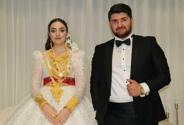 Aşiret düğününde damada 10 milyon TL, geline kilolarca altın takıldı