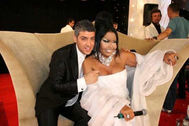 Bülent Ersoy'un eski eşi Popstar Armağan, müziği bırakarak ticarete atıldı Bülent Ersoy'un eski eşi Popstar Armağan, müziği bırakarak ticarete atıldı