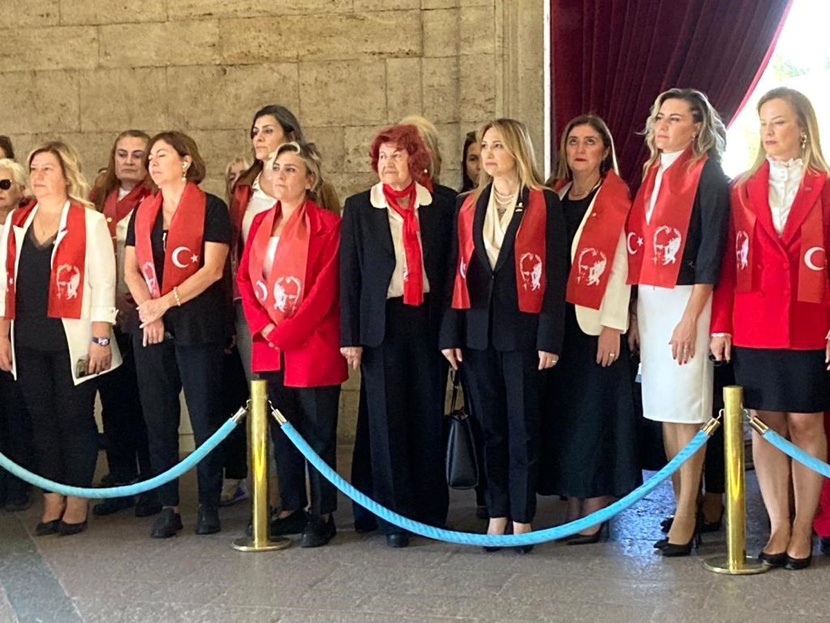 KAİSDER ve TÜKD Üyeleri Anıtkabir'i Ziyaret Etti