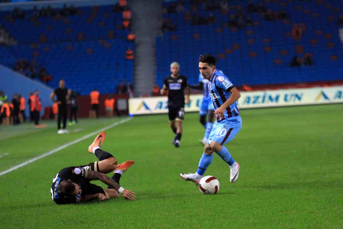 Trabzonspor, Alanyaspor'u 1-0 Mağlup Etti
